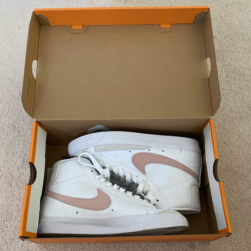 Nike Blazer Mid ‘77